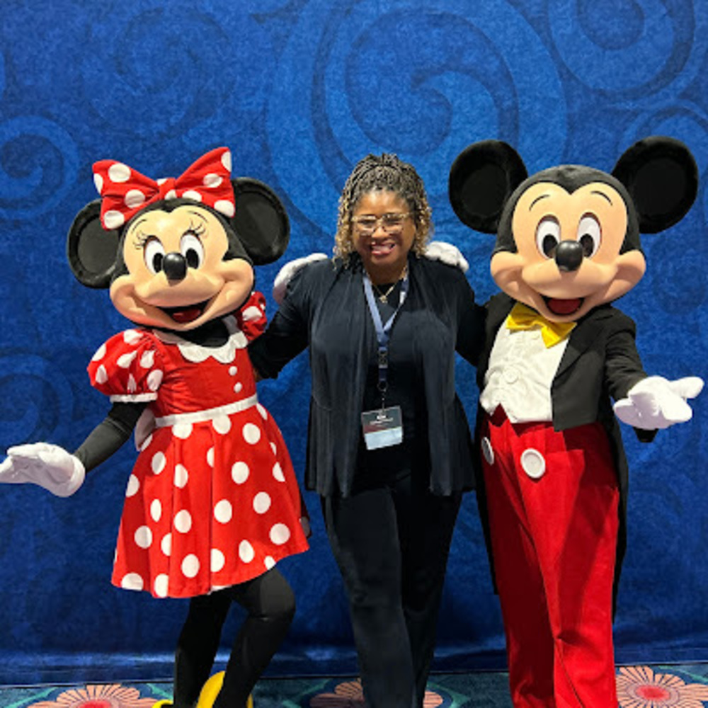 Meet your Posher, Kim